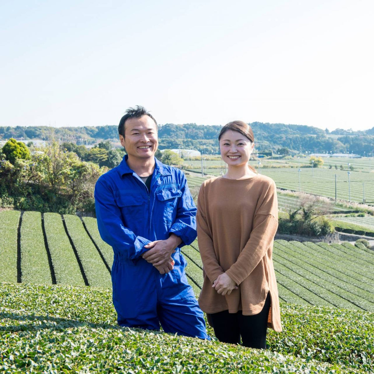 Kaneroku Matsumoto tea farm has established around 1870 in the City of Shimada, in the Prefecture of Shizuoka in Japan.

This is a photo of their owners, the tea masters.
